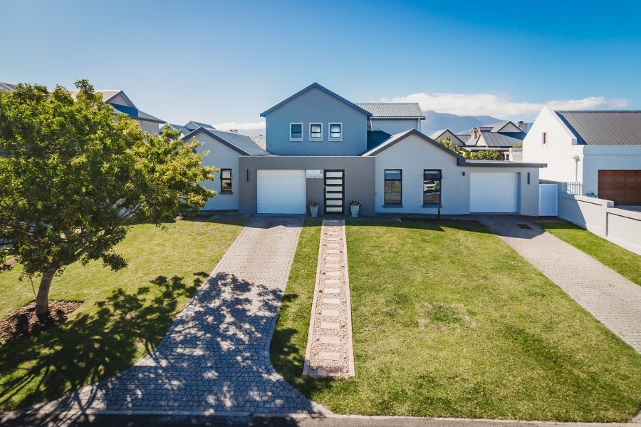 3 Bedroom Property for Sale in Kraaibosch Country Estate Western Cape